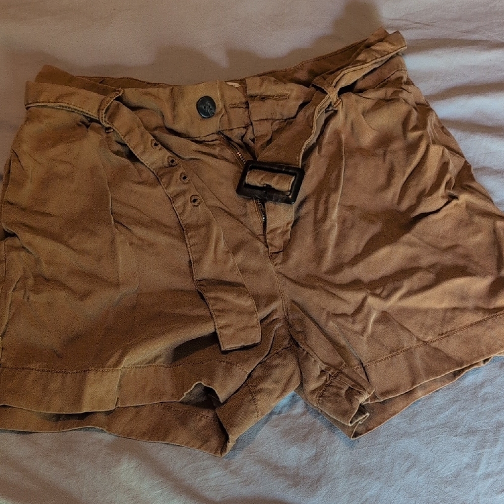 Nicole Miller High Waist Brown Shorts